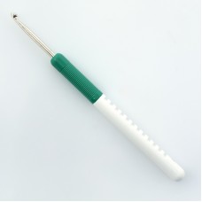 Крючок, вязальный с пластиковой ручкой, №4, 15 см